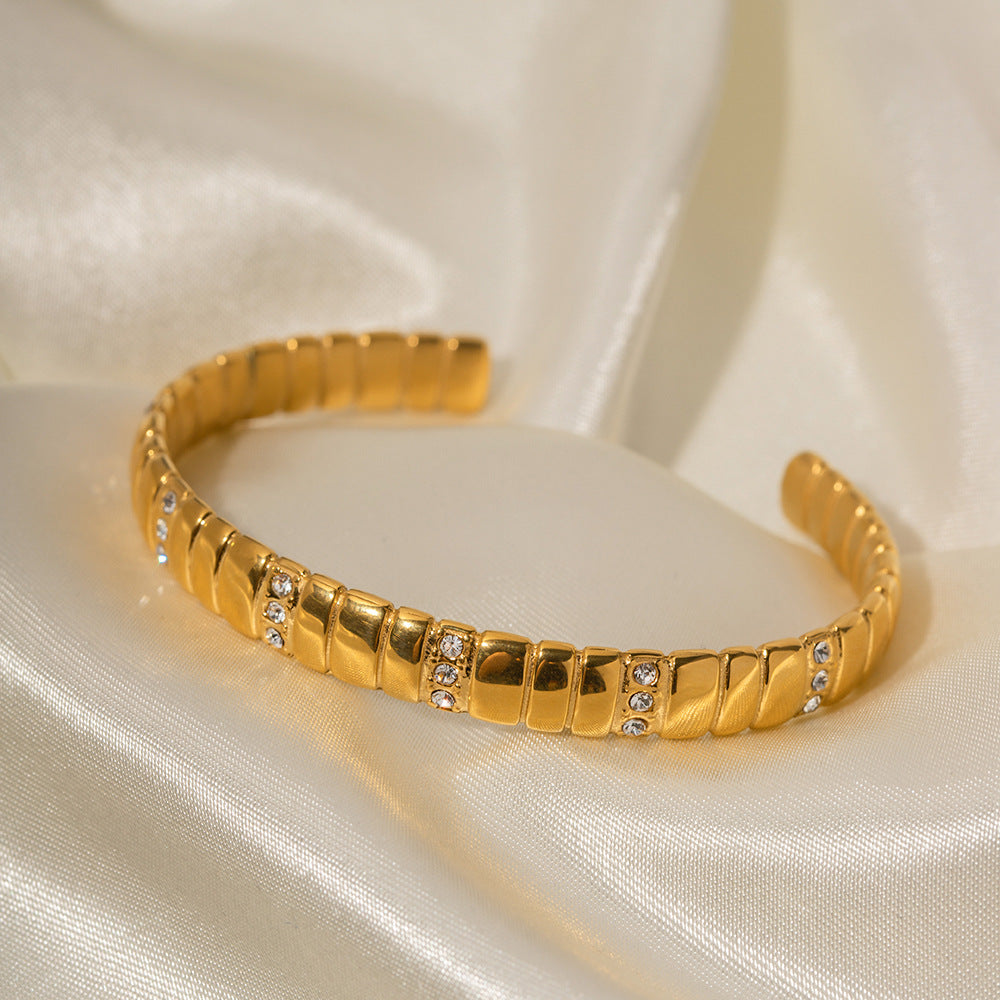 2023 New Fashion Internet Celebrity INS Style Design 18k Gold Stainless Steel Diamond Bread Pattern Open Bracelet Jewelry-Mix MIx Style