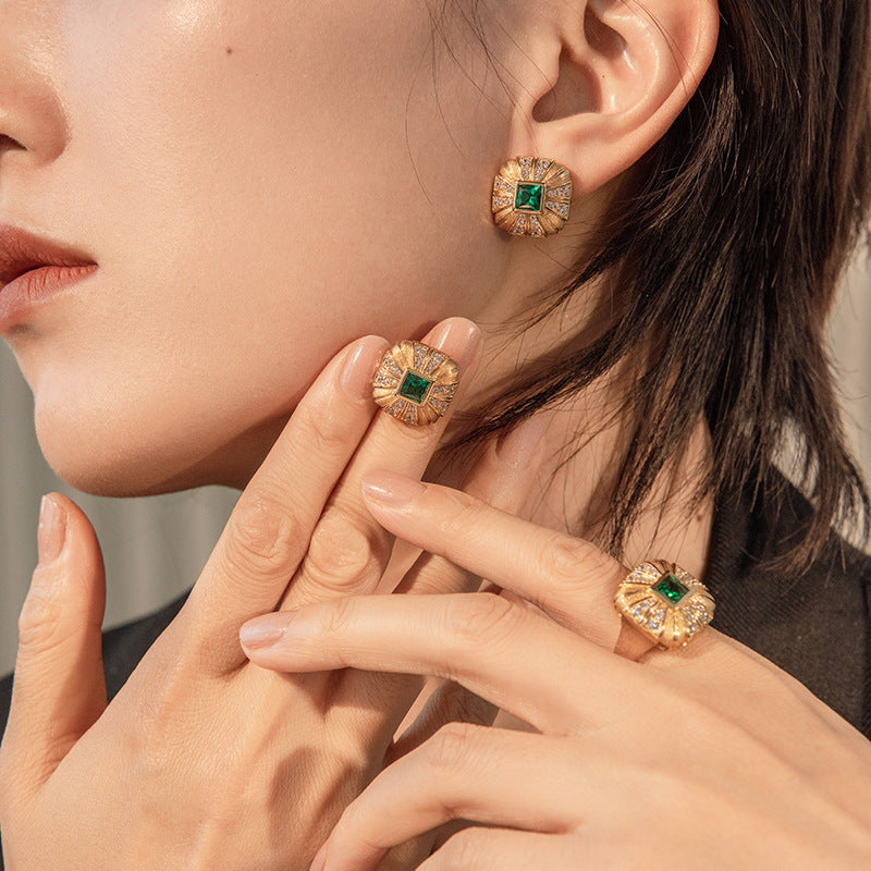 Classic Timeless Green Princess Moissanite Diamonds Luxury 18k Vermeil Gold Plated Stud Earrings | Mix Mix Style-Mix MIx Style