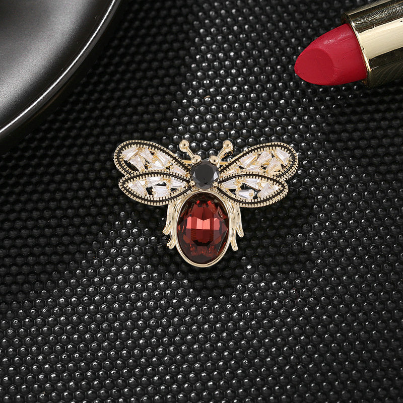 Bee anti-exposure buckle crystal zircon inlaid niche high-end corsage cardigan suit brooch clothing wholesale-Mix MIx Style