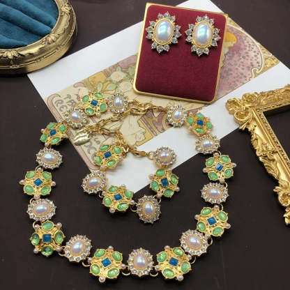 Green Flower Retro Akoya Pearls & Diamonds Luxurious 18k Gold Plated Necklace Bracelet Jewelry Set | Mix Mix Style-Mix MIx Style