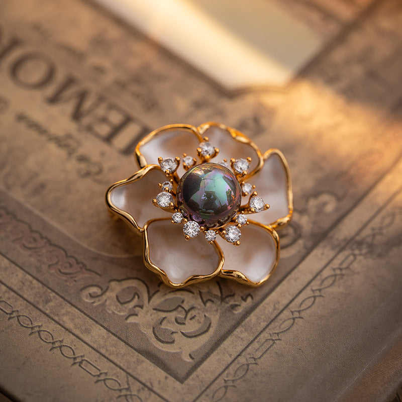 Natural Pearl Flower Brooch Women's Retro Elegant Simple Temperament Oil Drop Brooch Commuting Fashion Versatile Clothing-Mix MIx Style