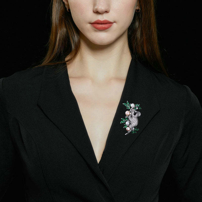 Niche creative design small animal brooch brooch high-end freshwater pearl zircon inlaid coat koala brooch-Mix MIx Style