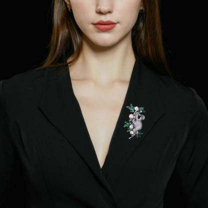 Niche creative design small animal brooch brooch high-end freshwater pearl zircon inlaid coat koala brooch-Mix MIx Style