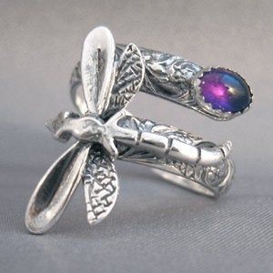 Retro Dragonfly Purple Oval Shaped Dragon Stone 18k White Gold Plated 