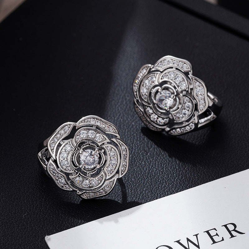Cold style flower earrings for women, niche design, light luxury, high-end feel, hollow metal earrings, silver temperament earrings-Mix MIx Style