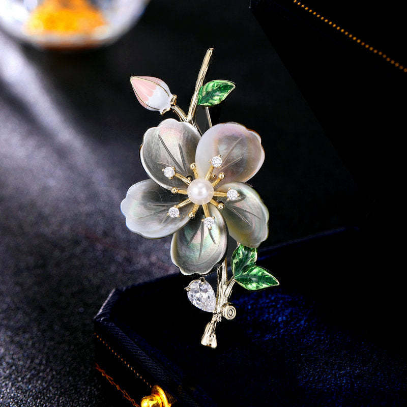 New autumn and winter coat accessories corsage fixed clothing pin high-grade natural mother-of-pearl shell flower brooch-Mix MIx Style