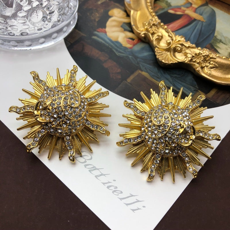 Sun Vintage Pendant White Micro Diamonds Luxury 18k Vermeil Gold Plated Earring Brooch Jewelry Set | Mix Mix Style-Mix MIx Style
