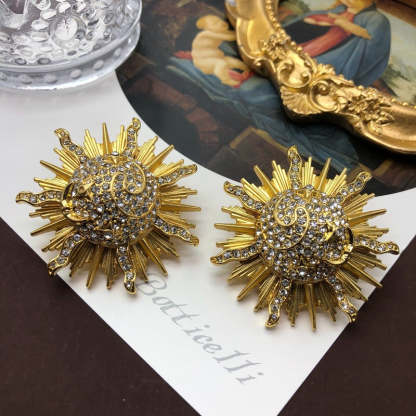 Sun Vintage Pendant White Micro Diamonds Luxury 18k Vermeil Gold Plated Earring Brooch Jewelry Set | Mix Mix Style-Mix MIx Style