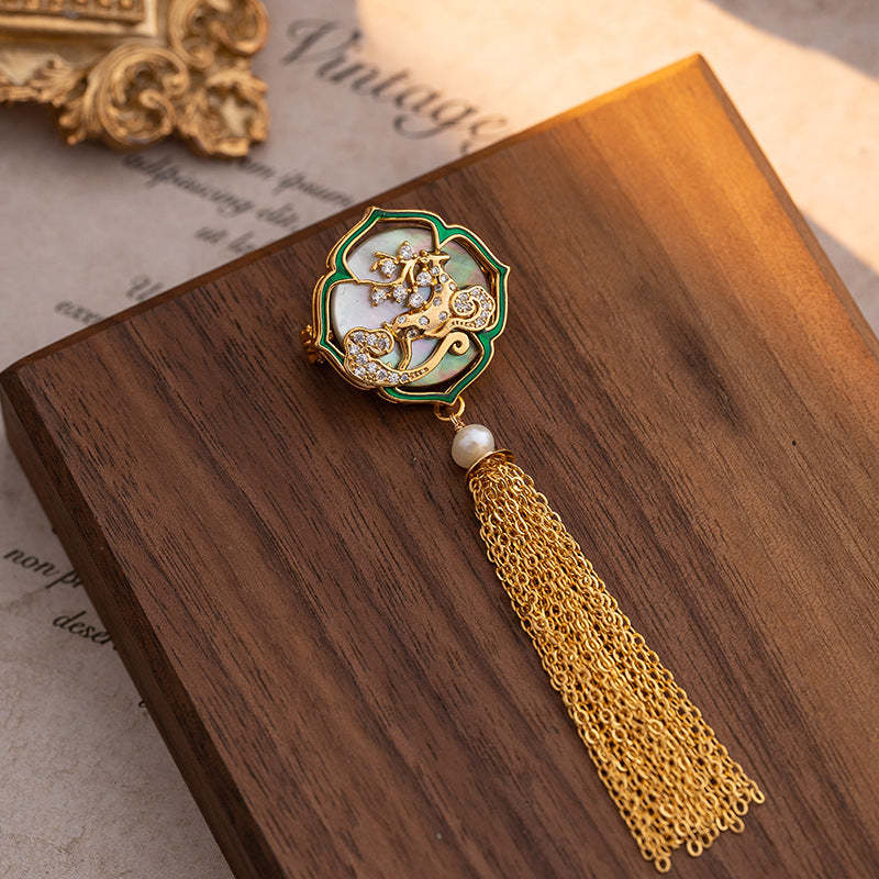 Retro long tassel brooch for women, palace style, natural pearl, abalone and shell, medieval corsage, elegant clothing accessories-Mix MIx Style