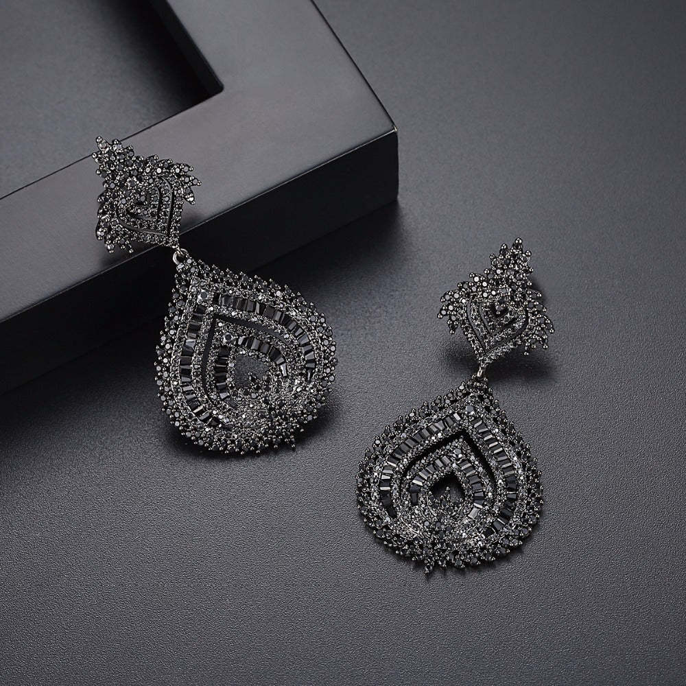 Black - White Timeless Moissanite Diamonds Elegant 18k White Gold Plated Vintage Retro Drop Earrings | Mix Mix Style-Mix MIx Style