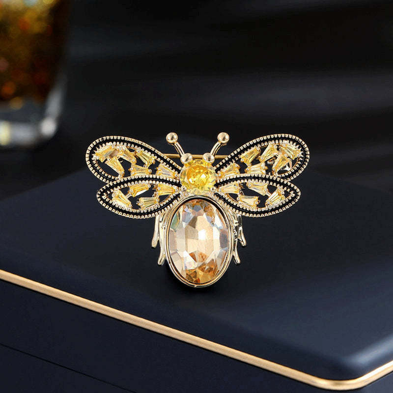 Bee anti-exposure buckle crystal zircon inlaid niche high-end corsage cardigan suit brooch clothing wholesale-Mix MIx Style