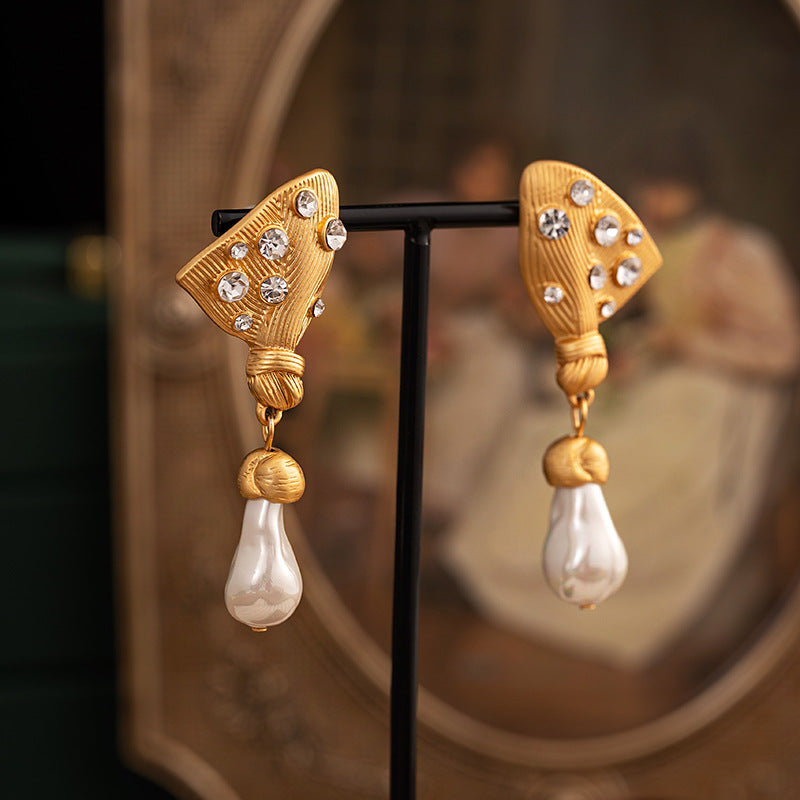 Golden Retro Classic Pendant Akoya Pearl Elegant 18k Gold Plated Double-Layer Necklace Earring & Brooch Jewelry Set | Mix Mix Style-Mix MIx Style