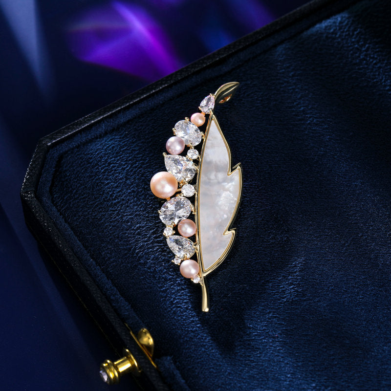 New autumn and winter clothing suit jacket coat accessories leaf high-grade natural mother-of-pearl freshwater pearl feather brooch-Mix MIx Style