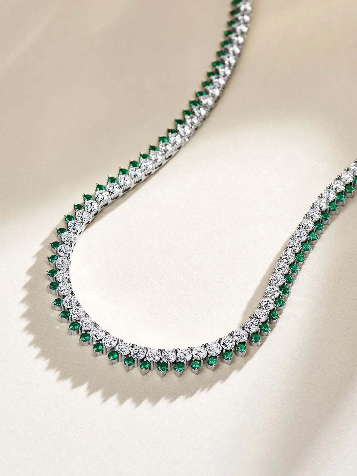 The pendant and necklace are both 925 silver gold-plated high carbon diamond Muzo green/Artdeco decorative art series/Muzo green necklace-Mix MIx Style