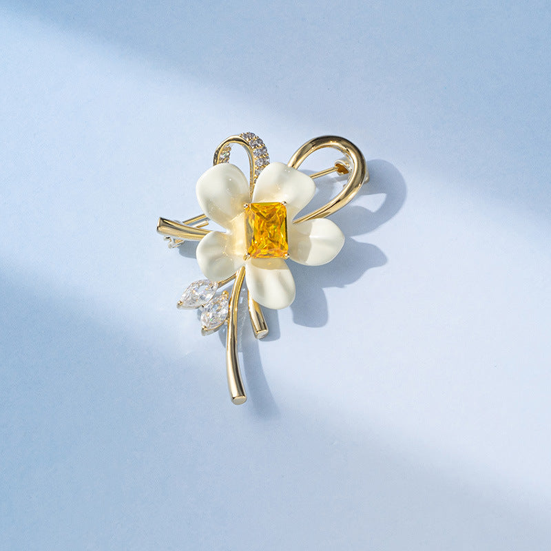 Xiliang Concubine's new spring product, sweet enamel zircon flower brooch, high-end women's exquisite cardigan to prevent exposure-Mix MIx Style