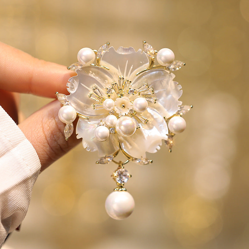 Xiliang Concubine high-end plum blossom mother-of-pearl shell brooch pearl camellia brooch floral clothing zircon corsage-Mix MIx Style