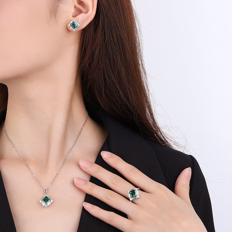 2023 New S925 Silver High Carbon Emerald Green Diamond Princess Cut Diamond Set Female Main Stone 8*8-7*7-Mix MIx Style