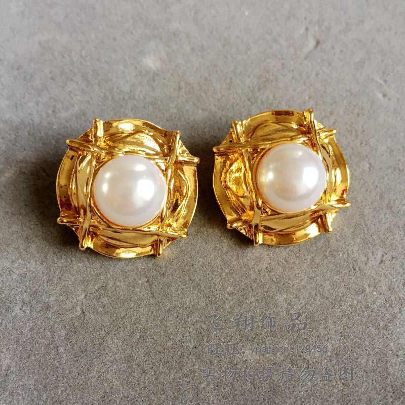 Multicolor Retro Timeless Akoya Pearls Moissanite Diamonds Elegant 18k Vermeil Gold Plated Stud Earrings | Mix Mix Style-Mix MIx Style