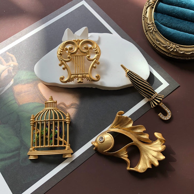 Retro palace style electroplated gold accessories, violin, plain gold, goldfish, diamond, birdcage, umbrella brooch-Mix MIx Style