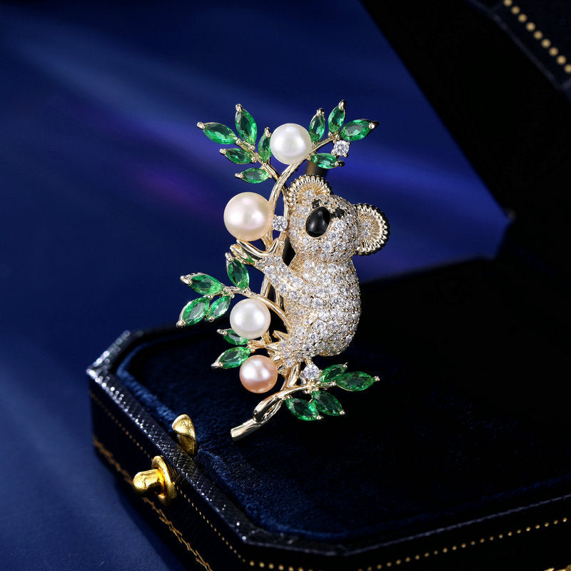Niche creative design small animal brooch brooch high-end freshwater pearl zircon inlaid coat koala brooch-Mix MIx Style