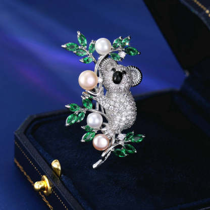 Niche creative design small animal brooch brooch high-end freshwater pearl zircon inlaid coat koala brooch-Mix MIx Style