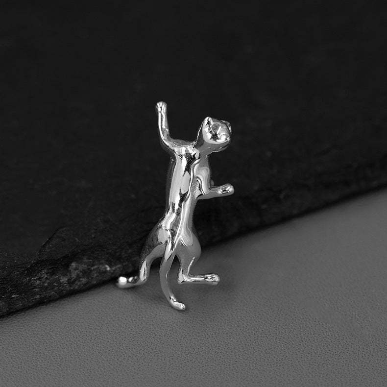 Looking for original jailbreak sterling silver S925 neutral, domineering, fun and cute climbing cat brooch hat ornaments-Mix MIx Style