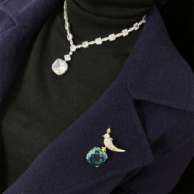 2021 autumn and winter new cross-border fashion bird brooch micro-embedded gold-plated lovebird coat pin accessories for men and women-Mix MIx Style
