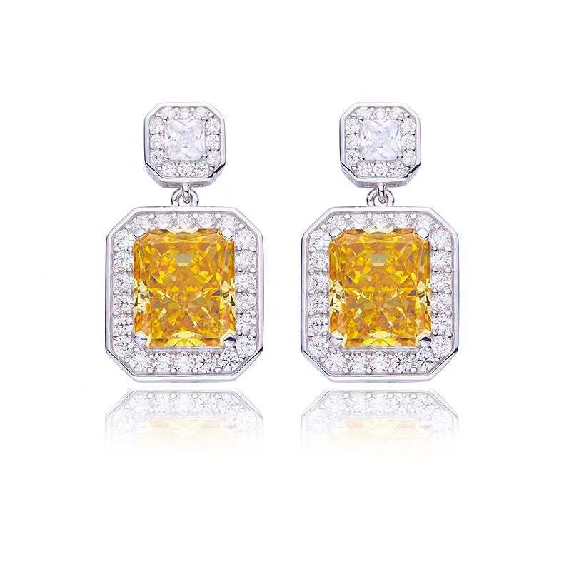 Yellow Dazzling Trendy Radiant Cut Moissanite Diamond 5ct Luxury 18k W