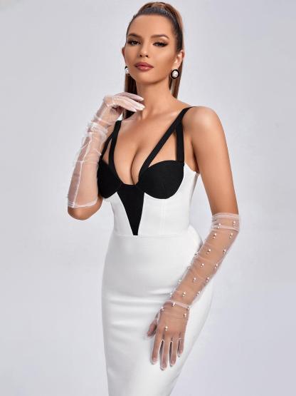 Clothing Pearl Tulle Gloves In White 