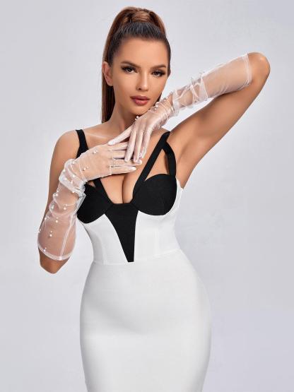 Clothing Pearl Tulle Gloves In White 