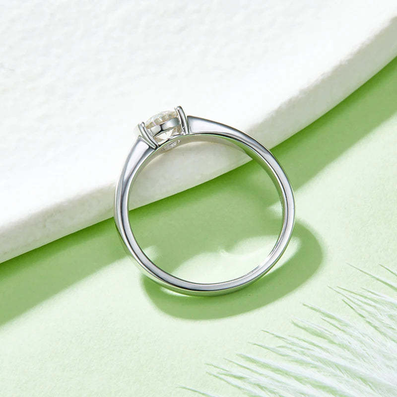 Diamond 0.5CT Moissanite Round Cut 18k White Gold Plated Ring | Mix Mix Style [Hot Seller]-Mix MIx Style