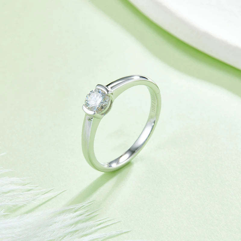 Diamond 0.5CT Moissanite Round Cut 18k White Gold Plated Ring | Mix Mix Style [Hot Seller]-Mix MIx Style