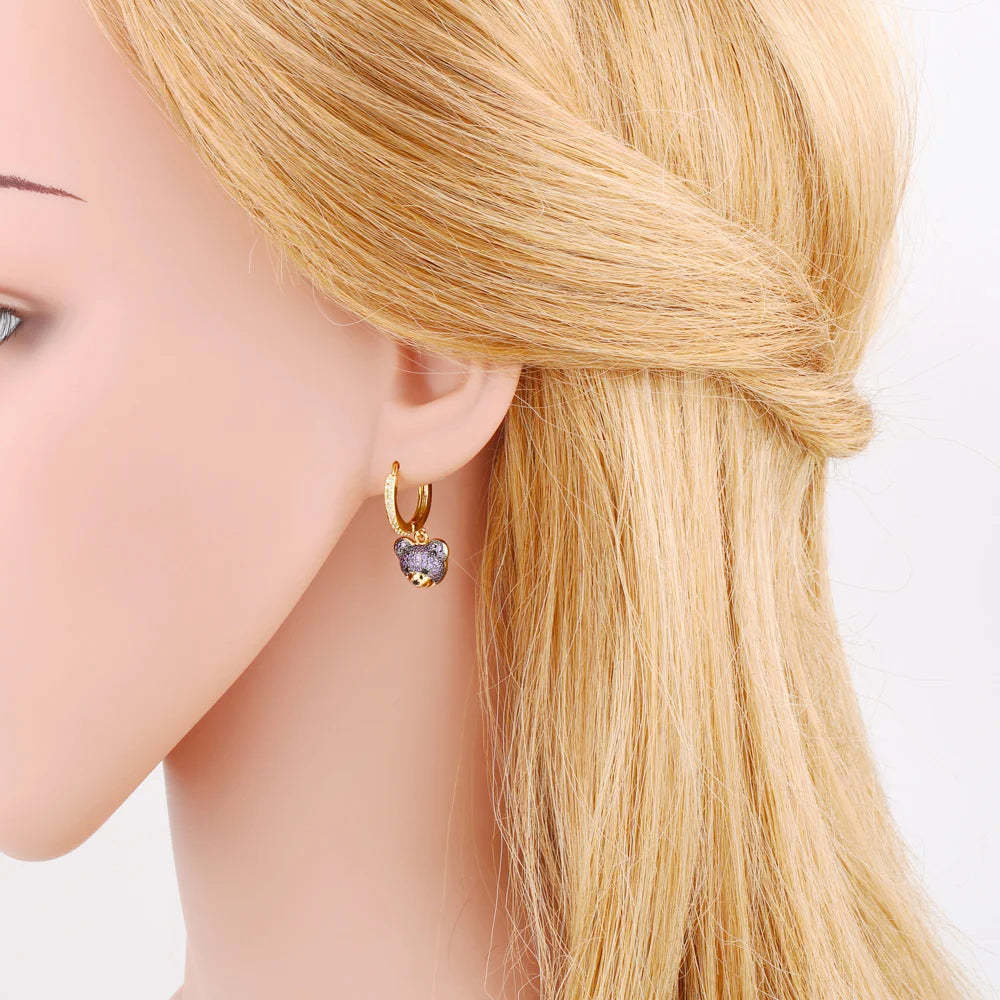 FLOLA Copper Zircon Hoops Bear Earrings for Women CZ Green Crystal Bear Dangle Earrings Gold Plated Jewelry Friends Gifts erst17