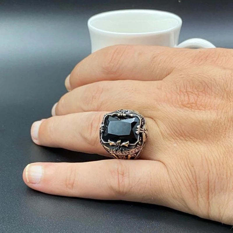 Retro Timeless Emerald Cut Moissanite Diamond 18k Vermeil Gold Plated Luxurious Ring | Mix Mix Style