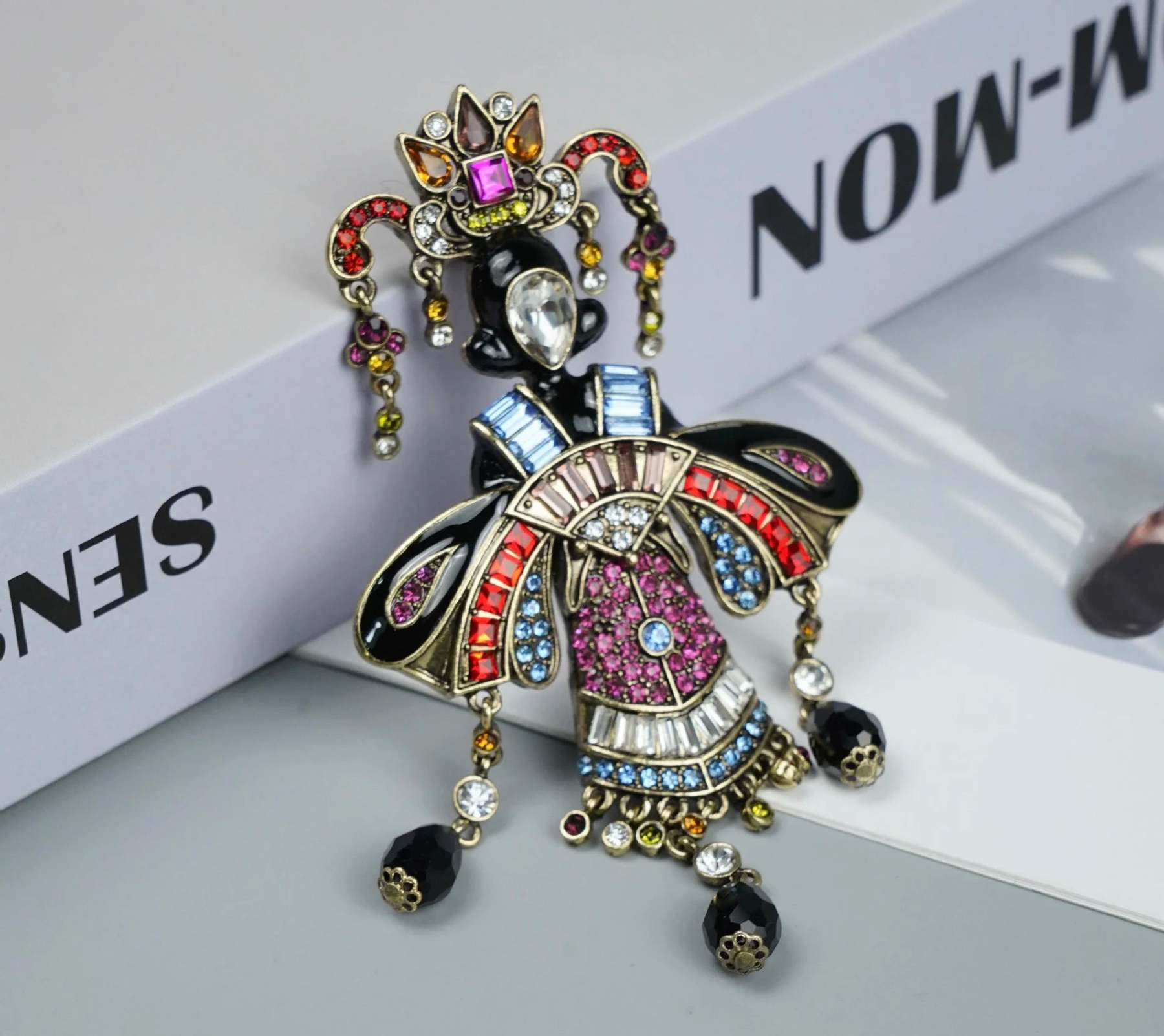 Small Fringe Brooch With Handmade Retro Personality Pins Broche Vintage Jewelry | Mix Mix Style [Hot Seller]-Mix MIx Style