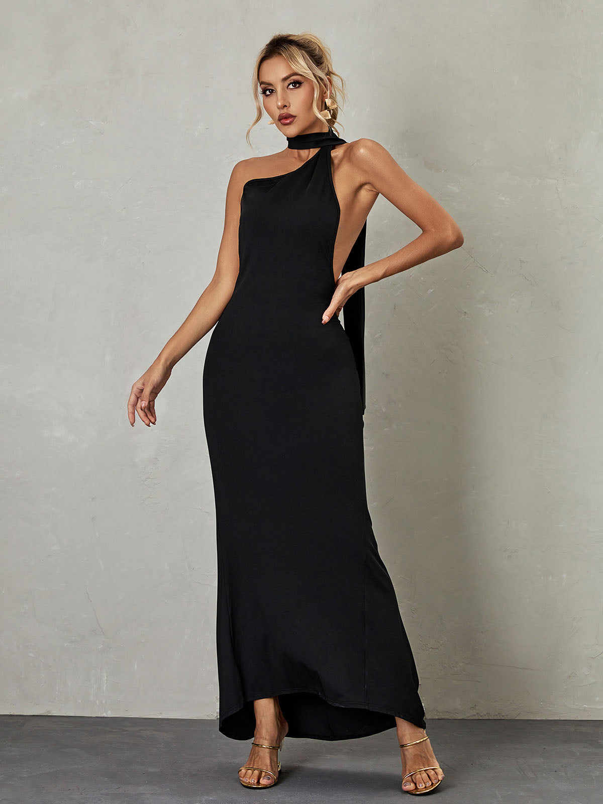 Toula Backless Maxi Dress In Black-Mix MIx Style