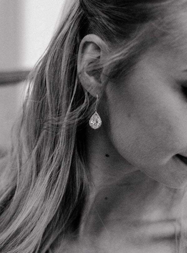 Moissanite Teardrop 18K White Gold Earrings | Mix Mix Style [Hot Seller]-Mix MIx Style