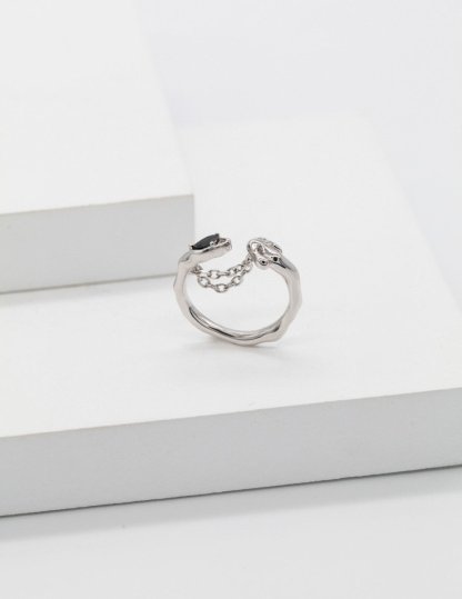 Stylish Sterling Silver with a Black Gem Stone and a Little Chain Ring | Mix Mix Style-Mix MIx Style