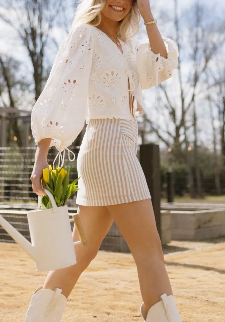 White Lantern Sleeve Hollow-Out Shirt