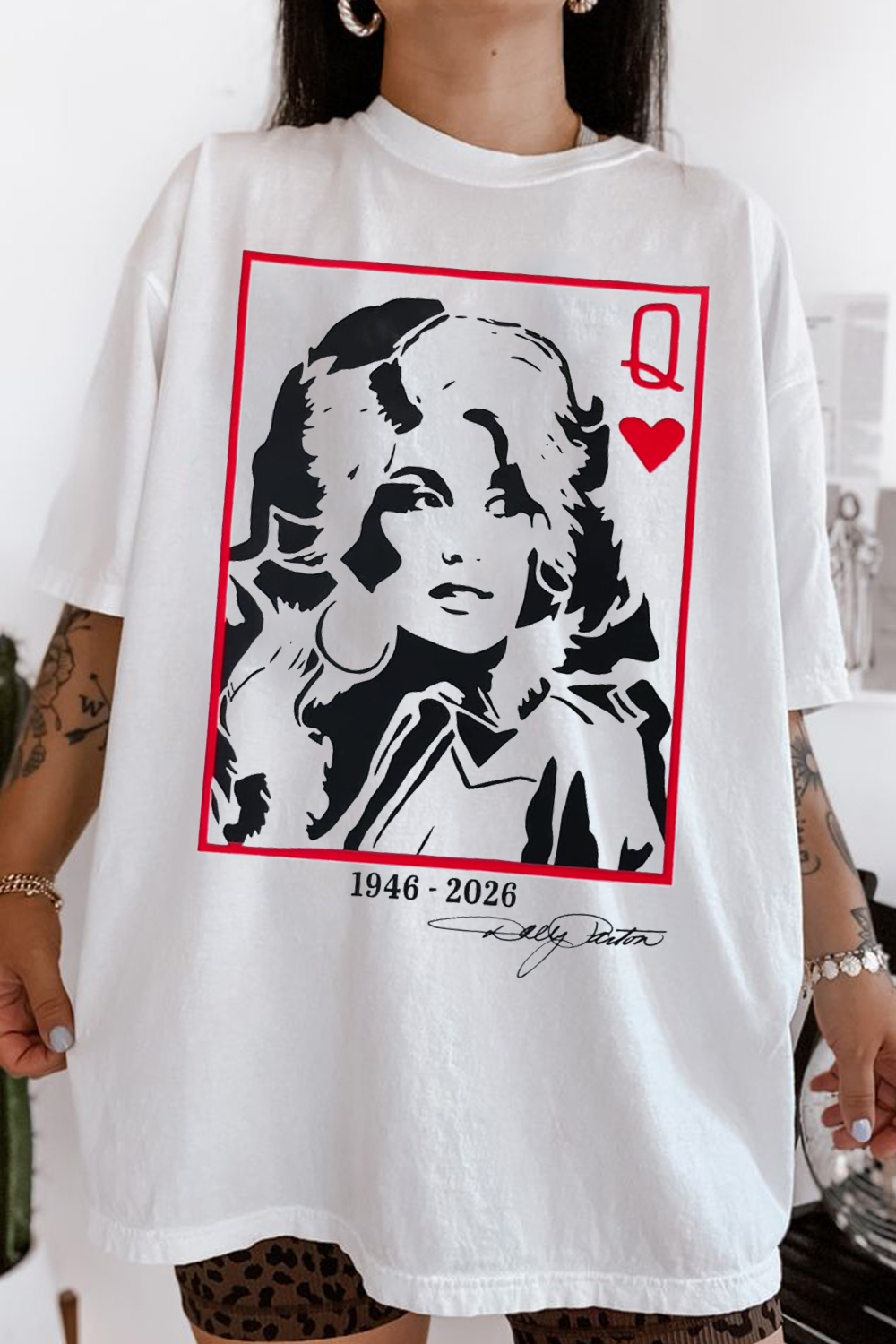 Dolly Parton Queen of Hearts Poker T-Shirt