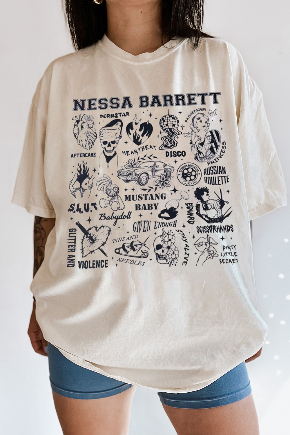 Nessaabarrett  t-shirt