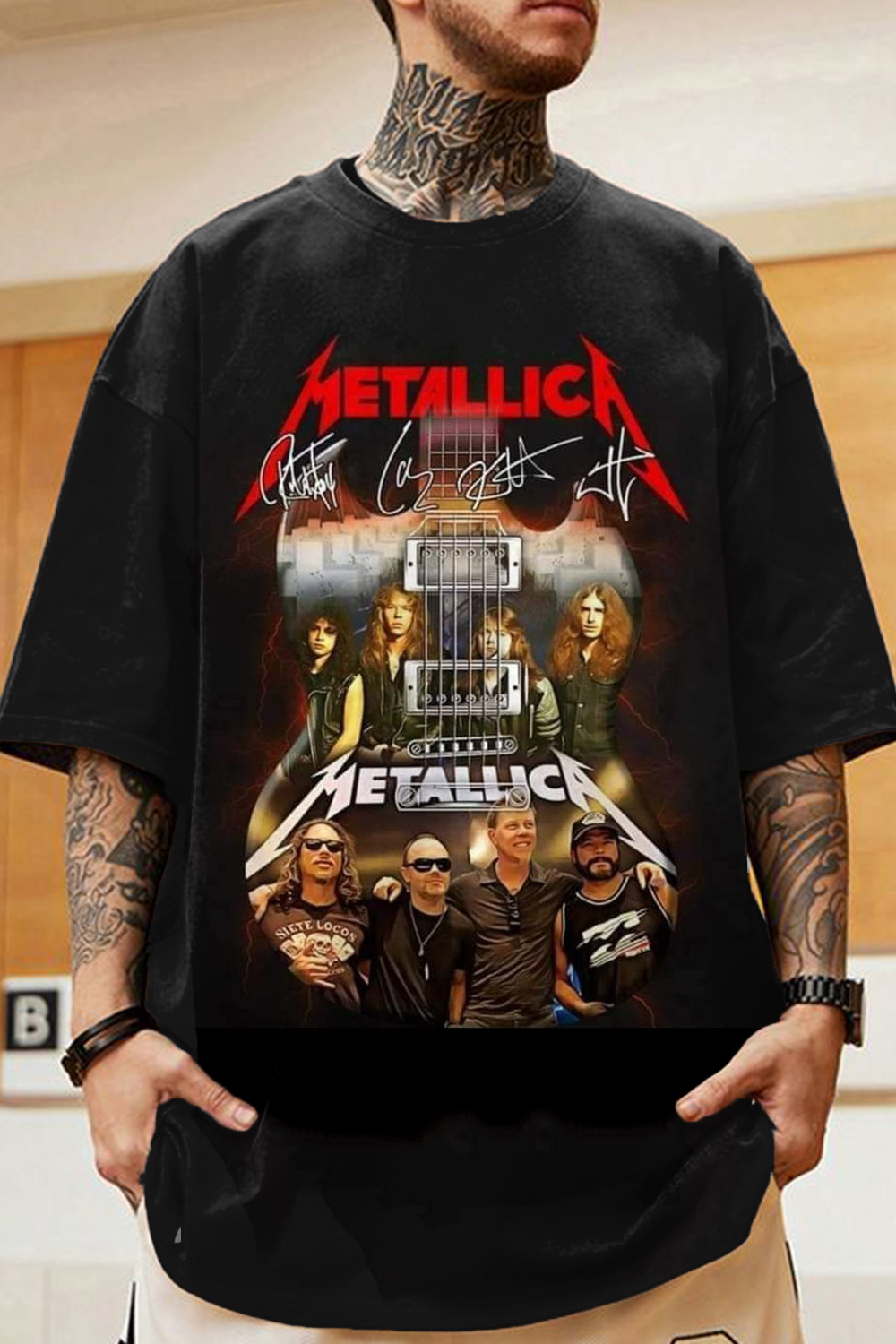 Metallica Guitar Men's Short Sleeve T-Shirt