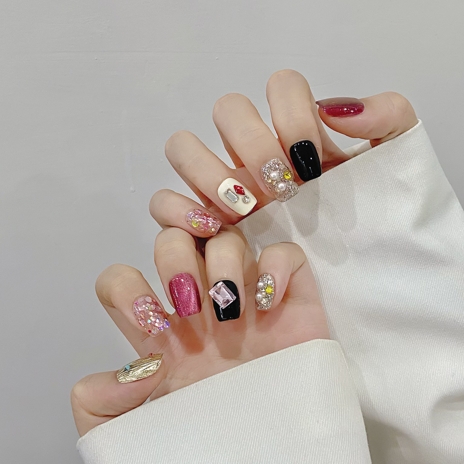 复古霓虹 | 短梯 | 猫眼高级感 | 甜酷辣妹 | 纯手工穿戴甲