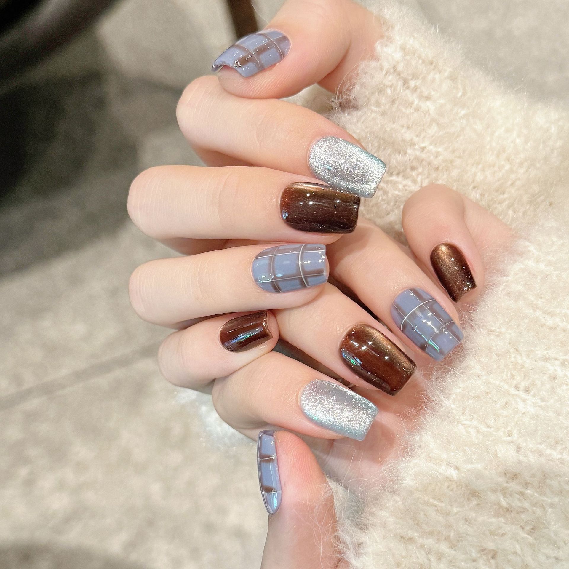 英伦学院 | 短梯 | 秋季新款 | 蓝色手绘格子 | 显白猫眼手 | 纯手工穿戴甲