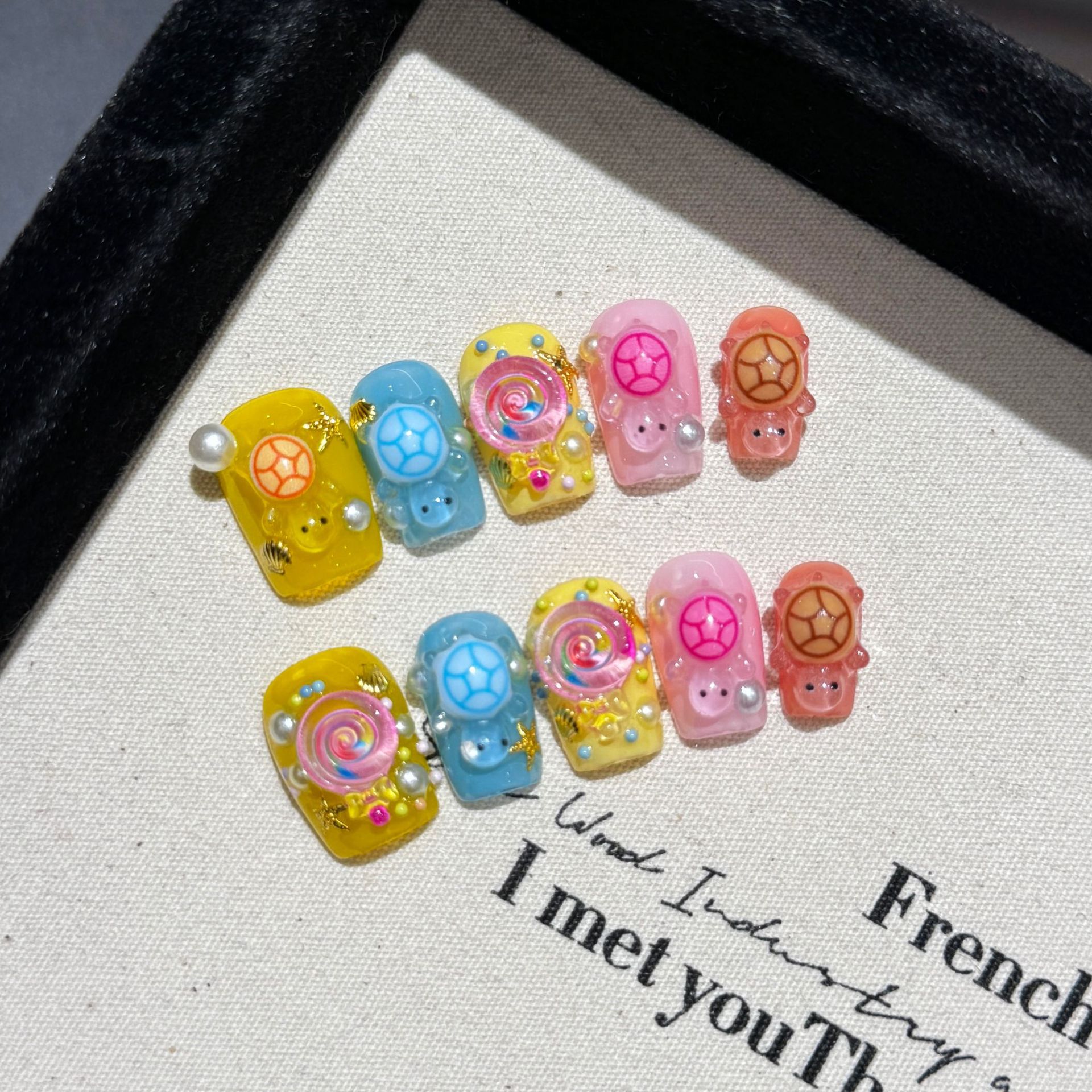 乌龟对对碰 | 短梯 | 多巴胺彩色小乌龟 | 可爱多巴胺配色 | 纯手工穿戴甲