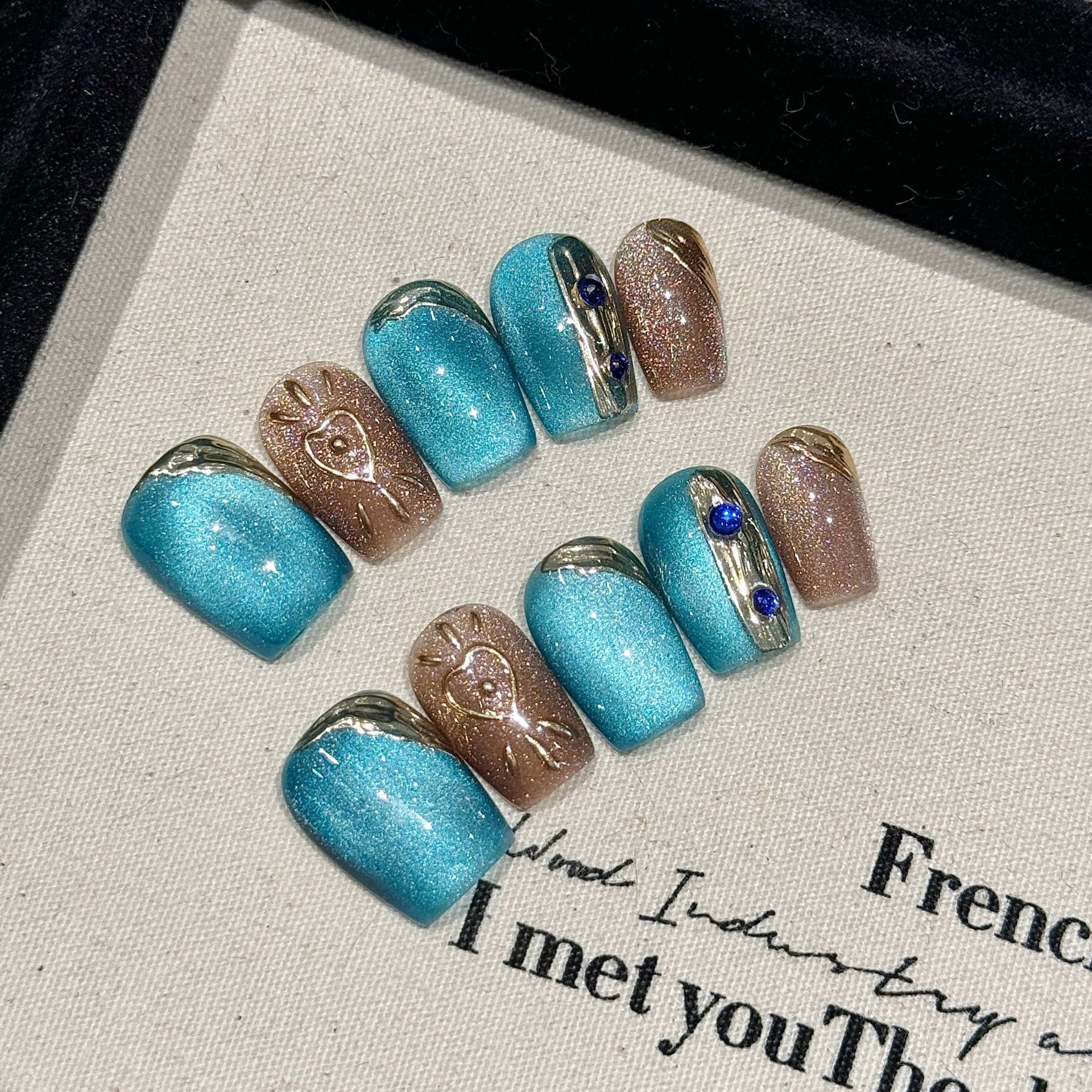 卫斯理 | 短梯 | 霓虹猫眼 | 魔镜粉氛围感气质显白 | 纯手工穿戴甲