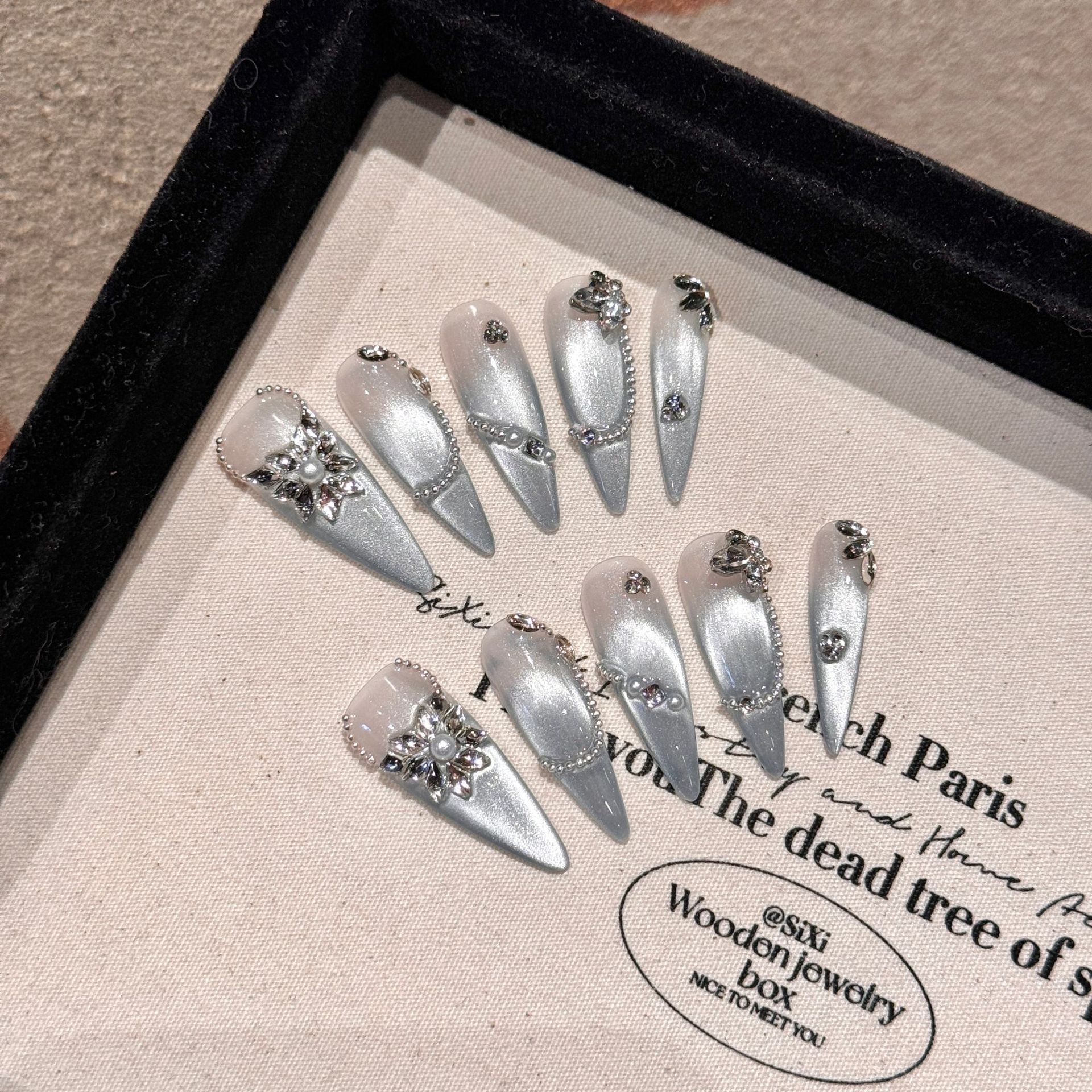 雾里探花 | 水滴尖 | 银色渐变猫眼 | 清透显白流苏 | 纯手工穿戴甲