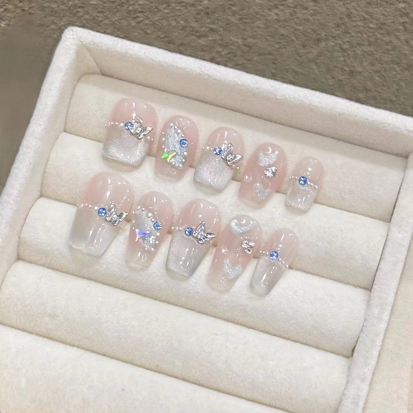 薄荷爱心 | 短梯 | 清冷高贵 | 简约大气 | 百搭约会款 | 纯手工穿戴甲