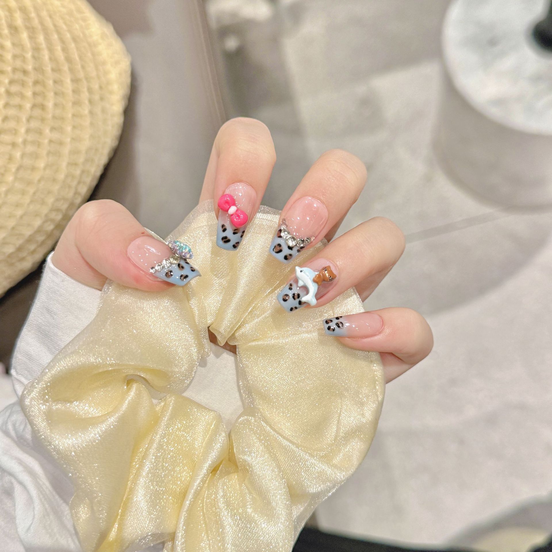 豹纹猫 | 中梯 | 带钻蝴蝶结 | 爱心可爱臭臭猫 | 纯手工穿戴甲