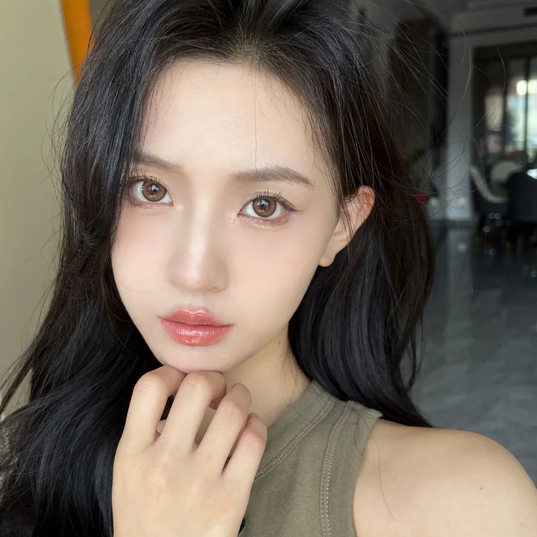 FlowerColor | 韩产年抛 | 硅水凝胶 | 自然棕 | 氧气奶棕 | 斑比鹿 | 肉桂琥珀 | 浅亚麻 | 浅琥珀 | 月夜萤火棕 | 14.2mm-allencon